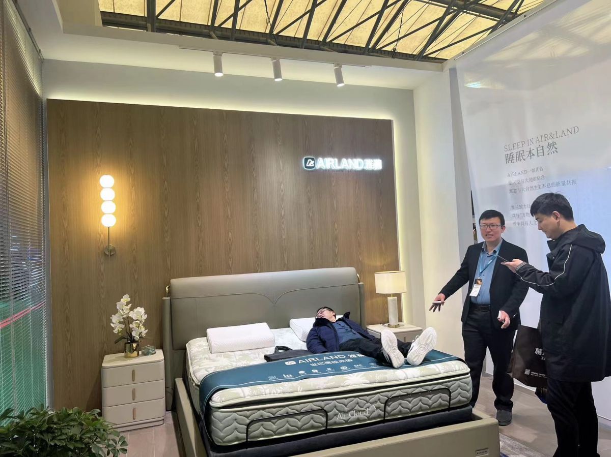 美國(guó)展會(huì)搭建設(shè)計(jì)與文化元素融合的策略探討(圖1)